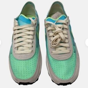 Nike Women's Waffle One Casual Shoes in Green/White Size 5.5 Suede